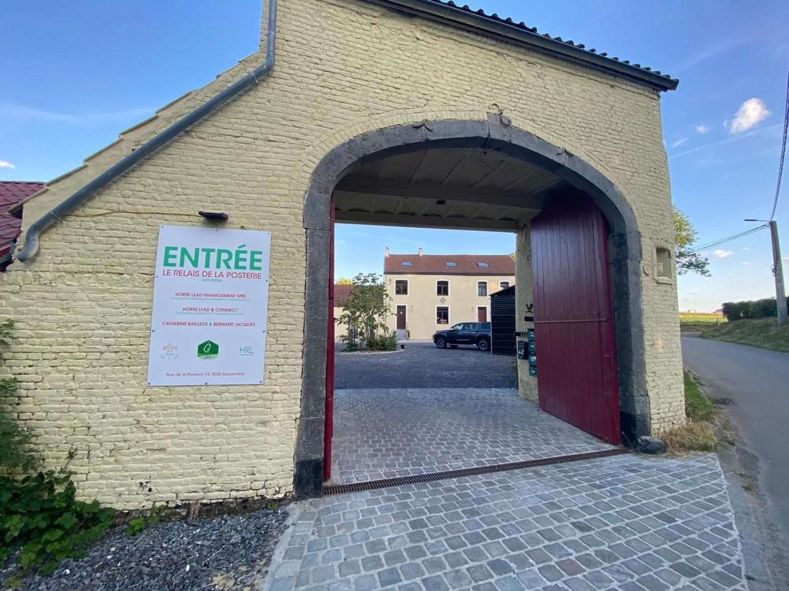 Gasthaus Le Relais De La Posterie Gembloux Exterior foto